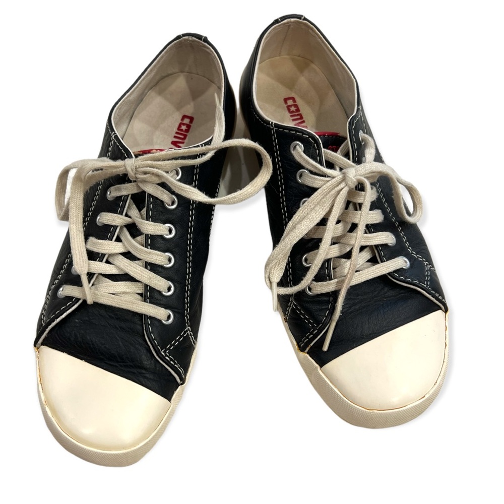 Converse rare "Deluxe Lace Ox" leather low profile Chuck Taylor sneakers